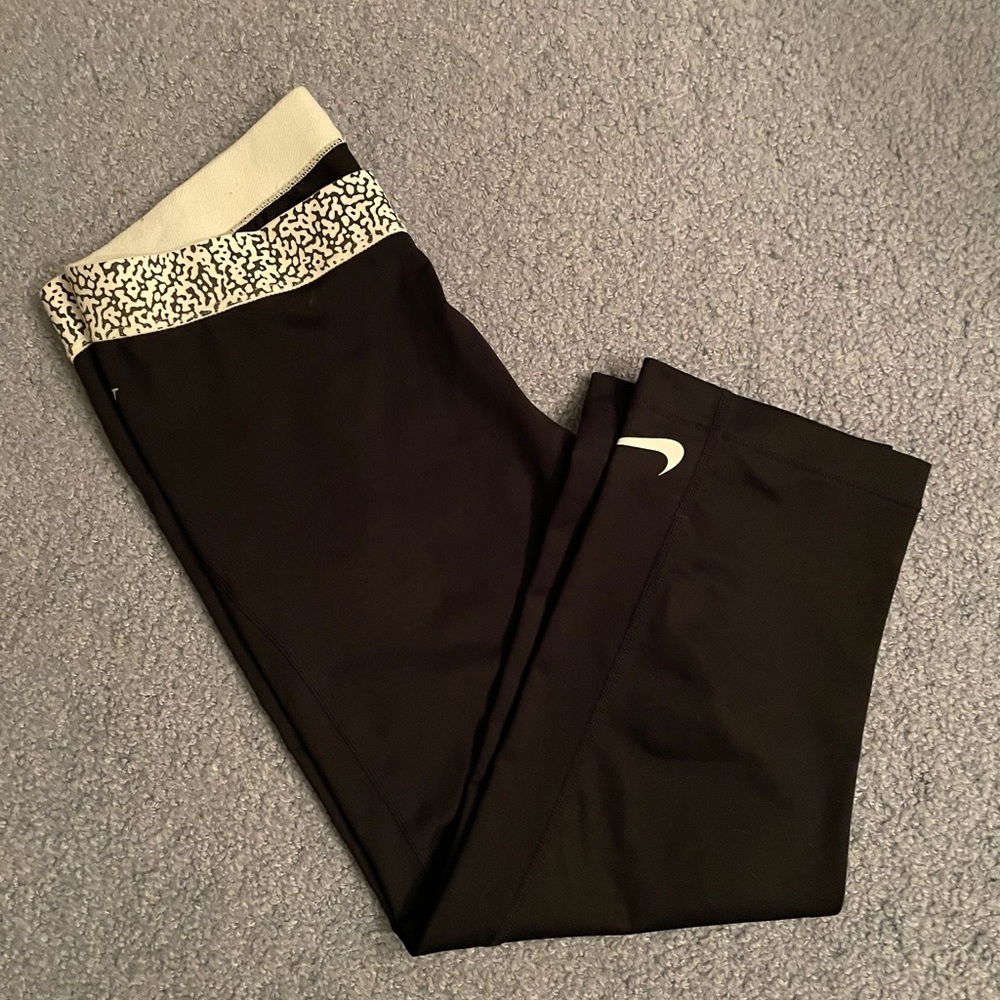 Nike crops - Picture 2 of 3